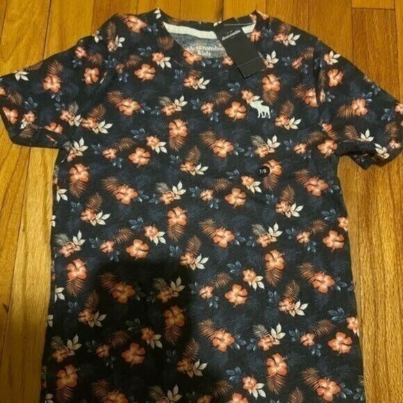 Abercrombie Kids Floral T-shirt - New With Tags - Picture 1 of 3